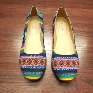 NWOB Multicolor Mexican Blanket Pattern fl…